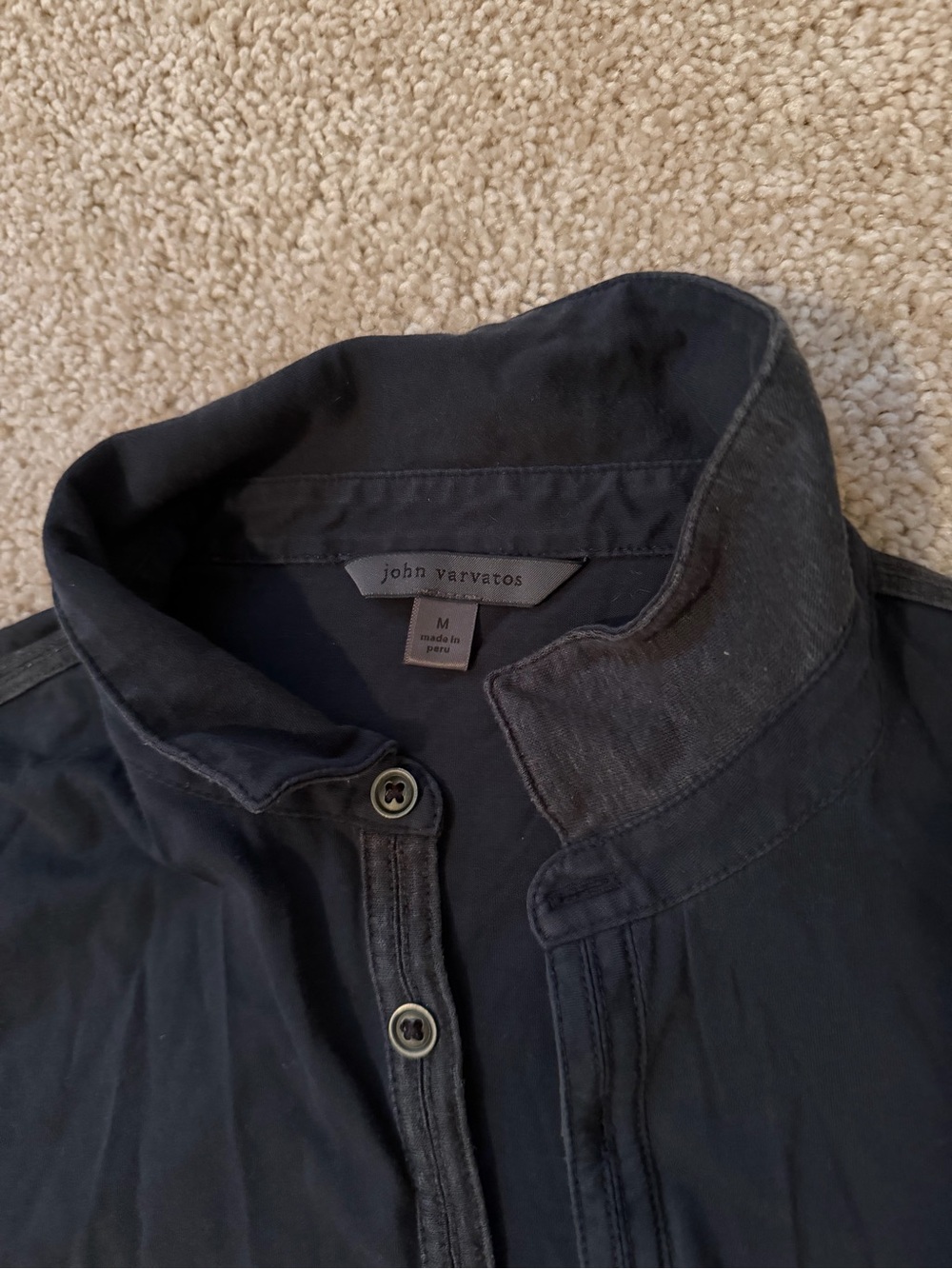 John Varvatos Men's Black & dark blue Short-Sleeve Button-Up Shirt - Picture 2 of 3
